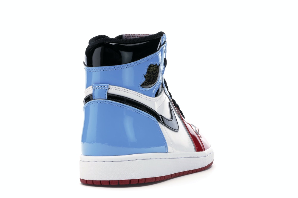 Air Jordan 1 Retro High Fearless UNC Chicago