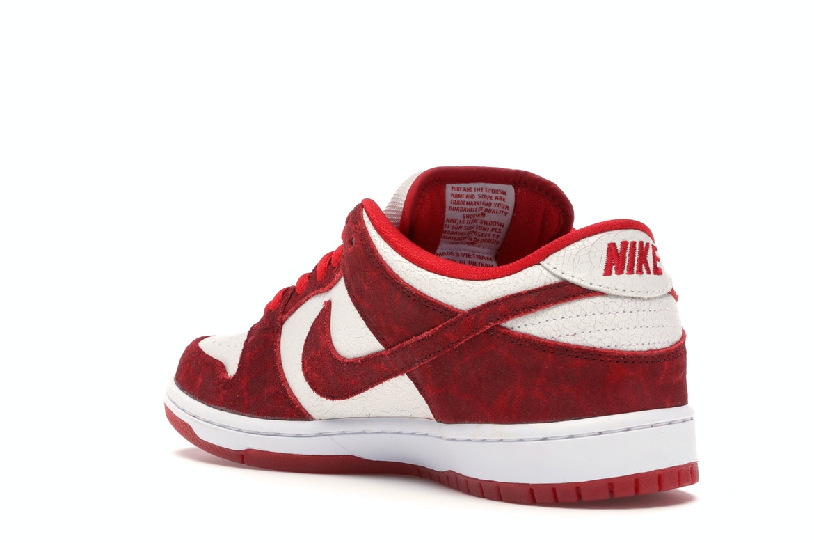 Nike Dunk SB Low Valentines Day