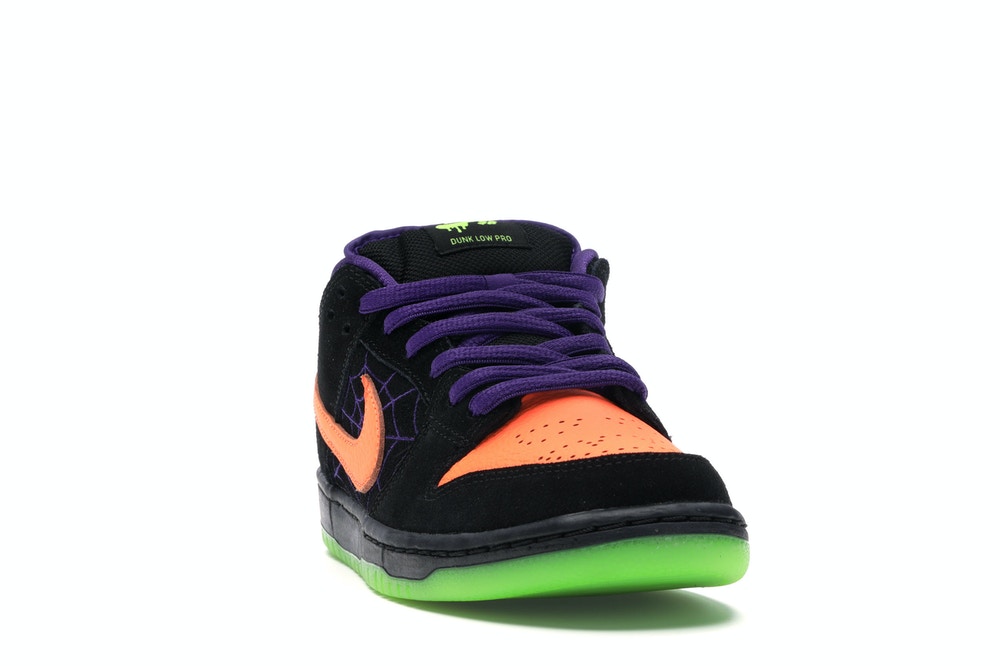 Nike SB Dunk Low Night of Mischief Halloween