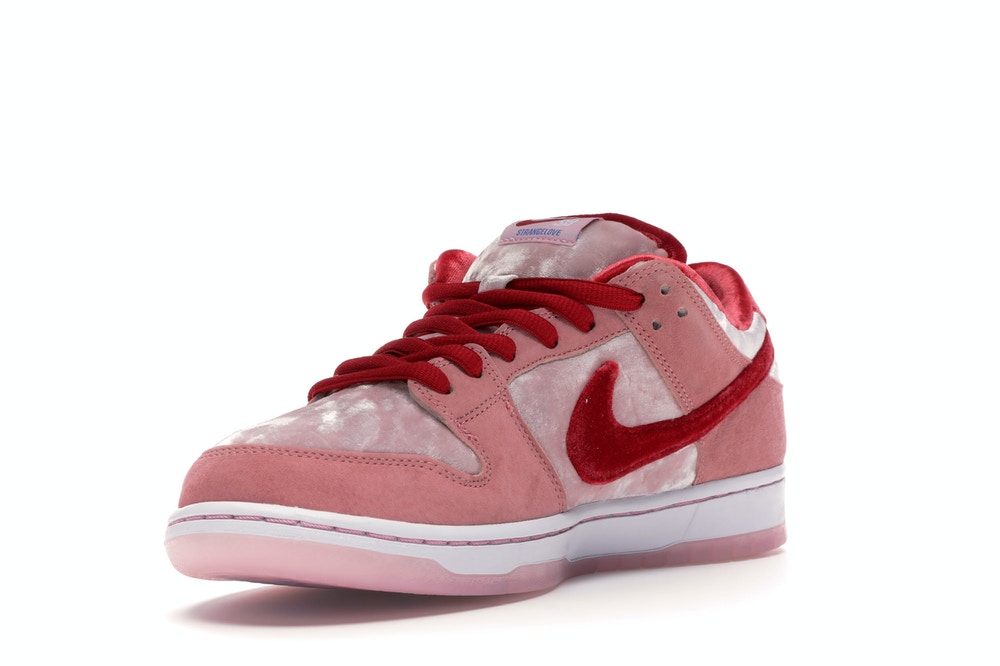 Nike SB Dunk Low StrangeLove Skateboards