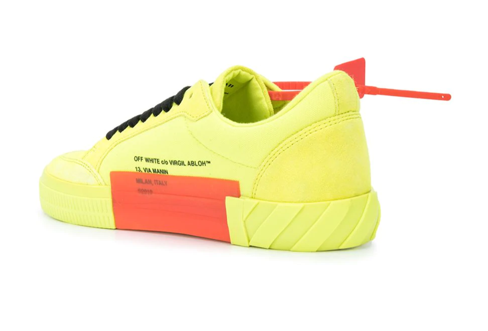 signature arrow lace-up Yellow
