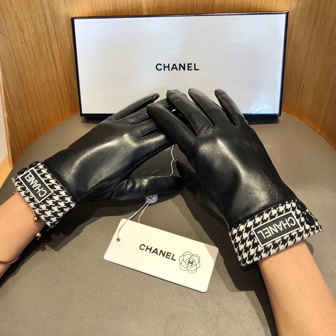 Louis Vuitton Gloves