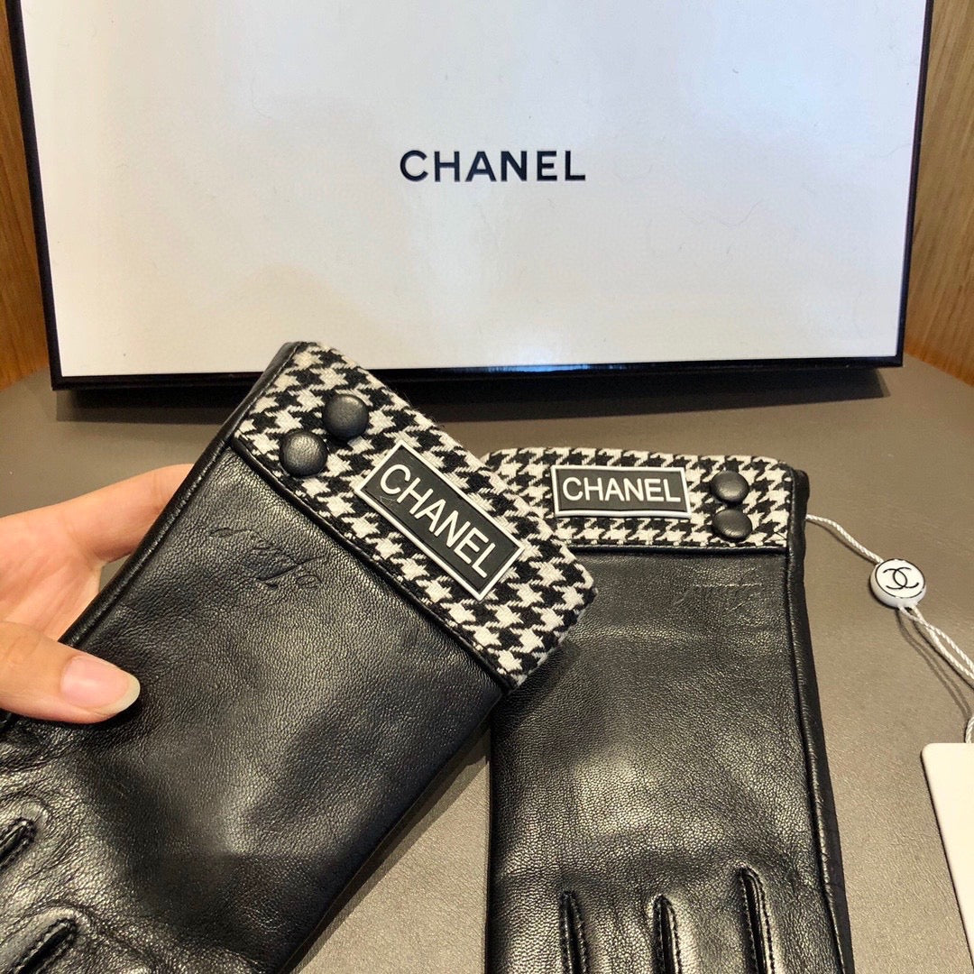 Louis Vuitton Gloves