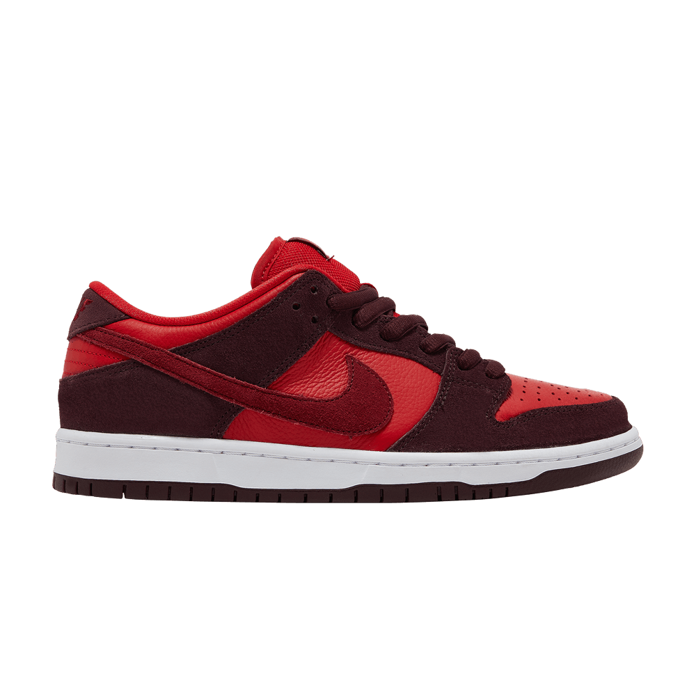 Nike SB Dunk Low Cherry